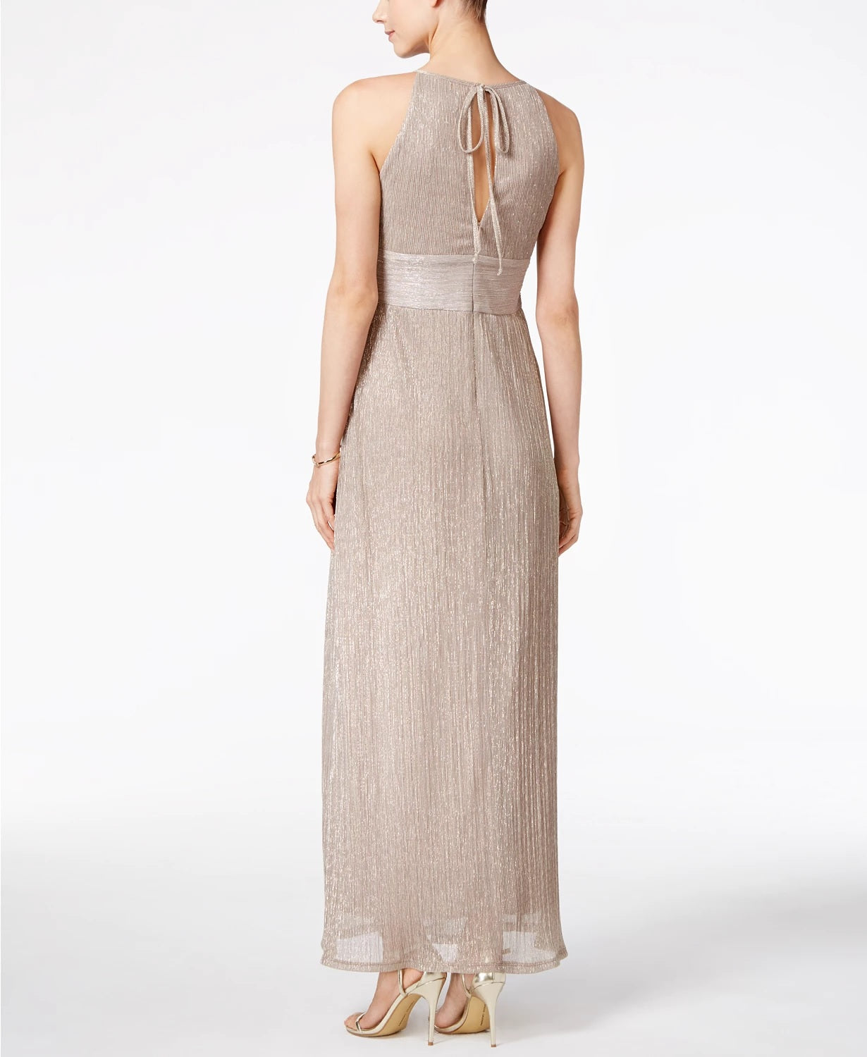 Vestido feminino R &amp; M Richards com decote halter e decote em V, tamanho 14, dourado