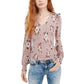 American Rag Juniors'' Blusa estampada com babados rosa brilhante tamanho pequeno