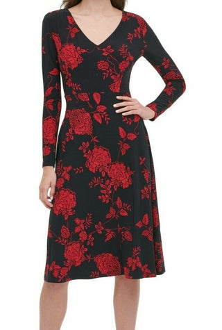 Vestido feminino Tommy Hilfiger com estampa floral, justo e evasê, preto, tamanho 18