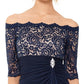 Vestido de renda com ombros à mostra Betsy &amp; Adam feminino, azul escuro, tamanho 4