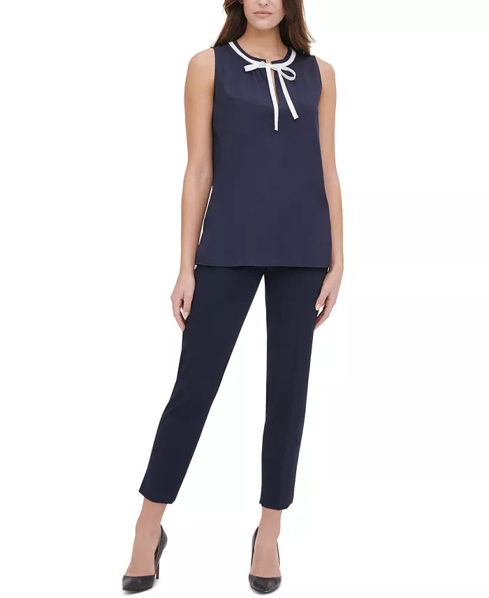 Blusa Tommy Hilfiger Feminina com Decote em V e Acabamento Contrastado, Azul Escuro, Tamanho Médio