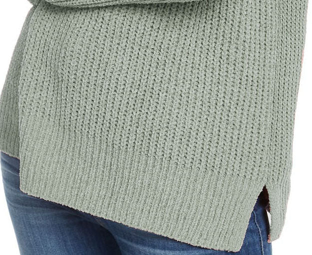 Suéter Hippie Rose Juniors de gola alta em chenille verde médio, tamanho médio