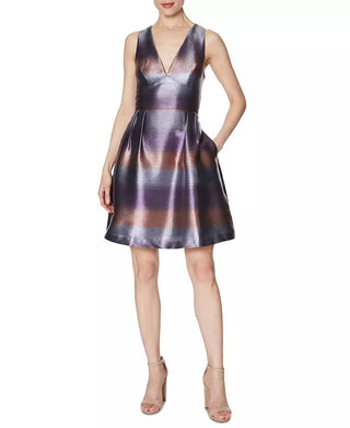Vestido listrado metálico feminino Laundry By Shelli Segal, corte evasê, roxo, tamanho 12