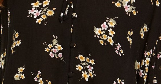 Blusa camponesa floral ditsy feminina Hippie Rose Juniors, preta, tamanho extragrande