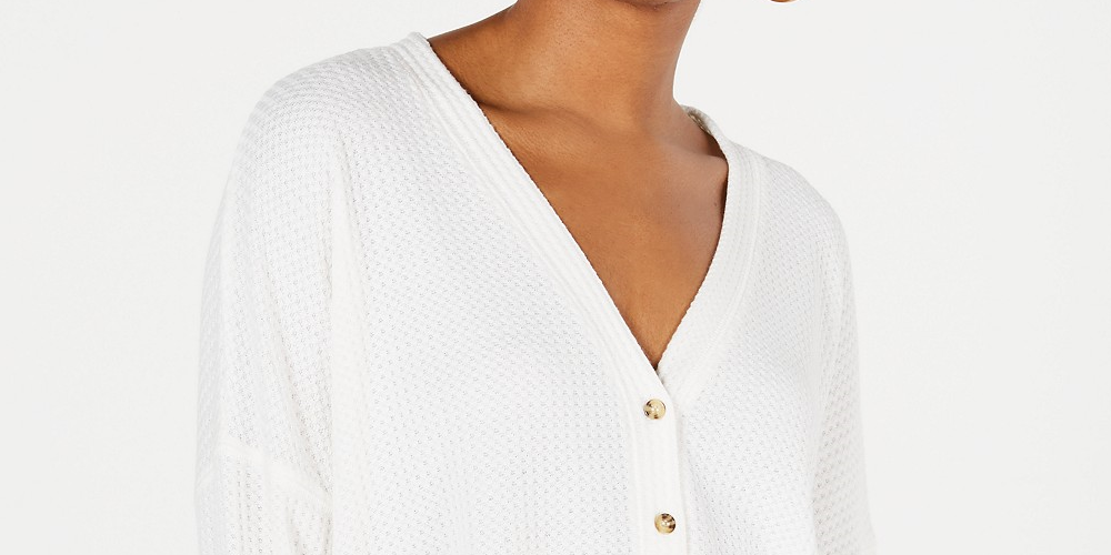 Cardigan Hippie Rose Juniors de malha waffle com botões na frente, branco, tamanho grande