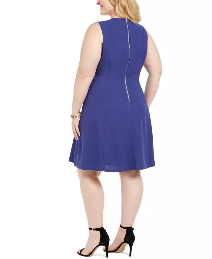 Vestido sem mangas plus size Teeze Me Juniors, tamanho 14, azul marinho