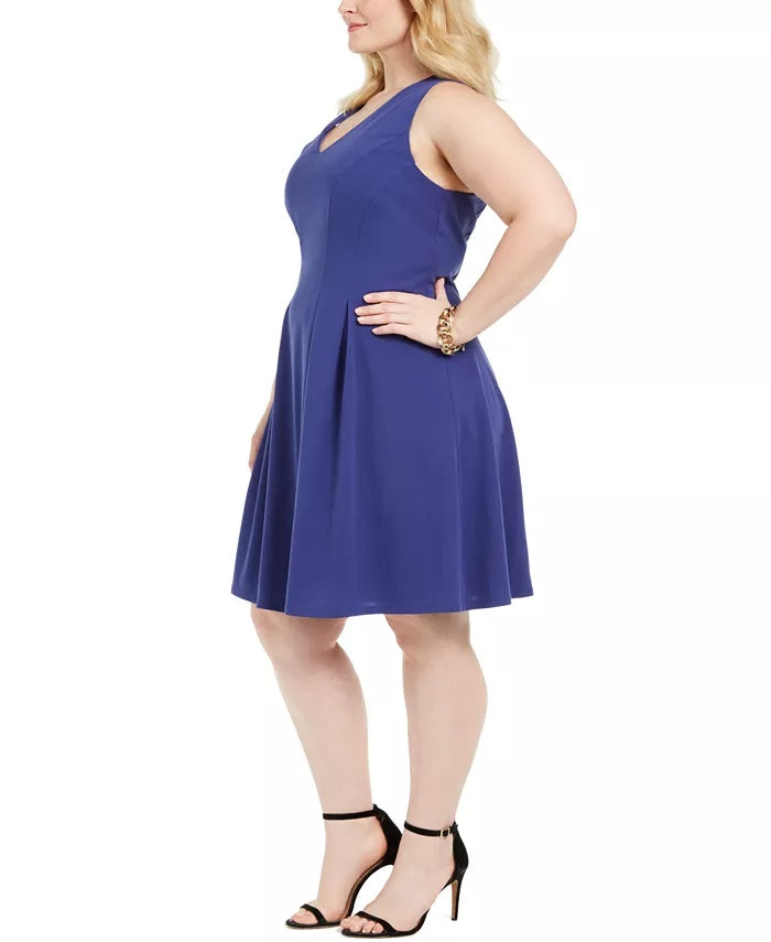 Vestido sem mangas plus size Teeze Me Juniors, tamanho 14, azul marinho