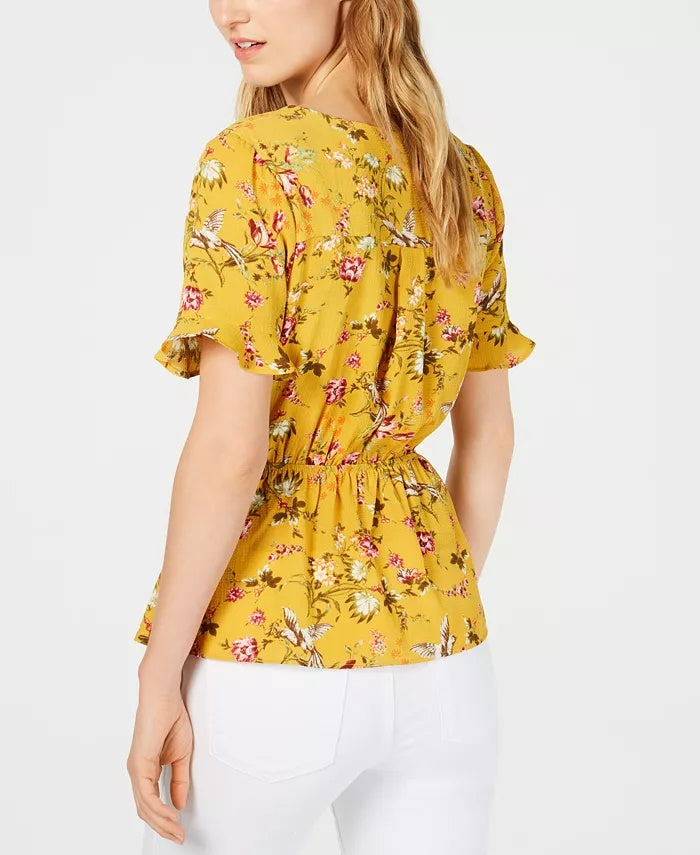Top peplum feminino Monteau Petite com babados e acabamento mostarda tamanho Petite Large