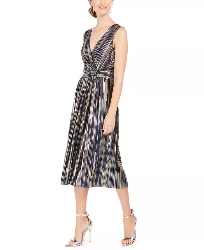 Vestido feminino Vince Camuto sem mangas com pregas metálicas, azul, tamanho 14