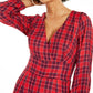 Vestido macacão feminino GUESS xadrez Dacey com decote sobrepeliz vermelho tamanho 10