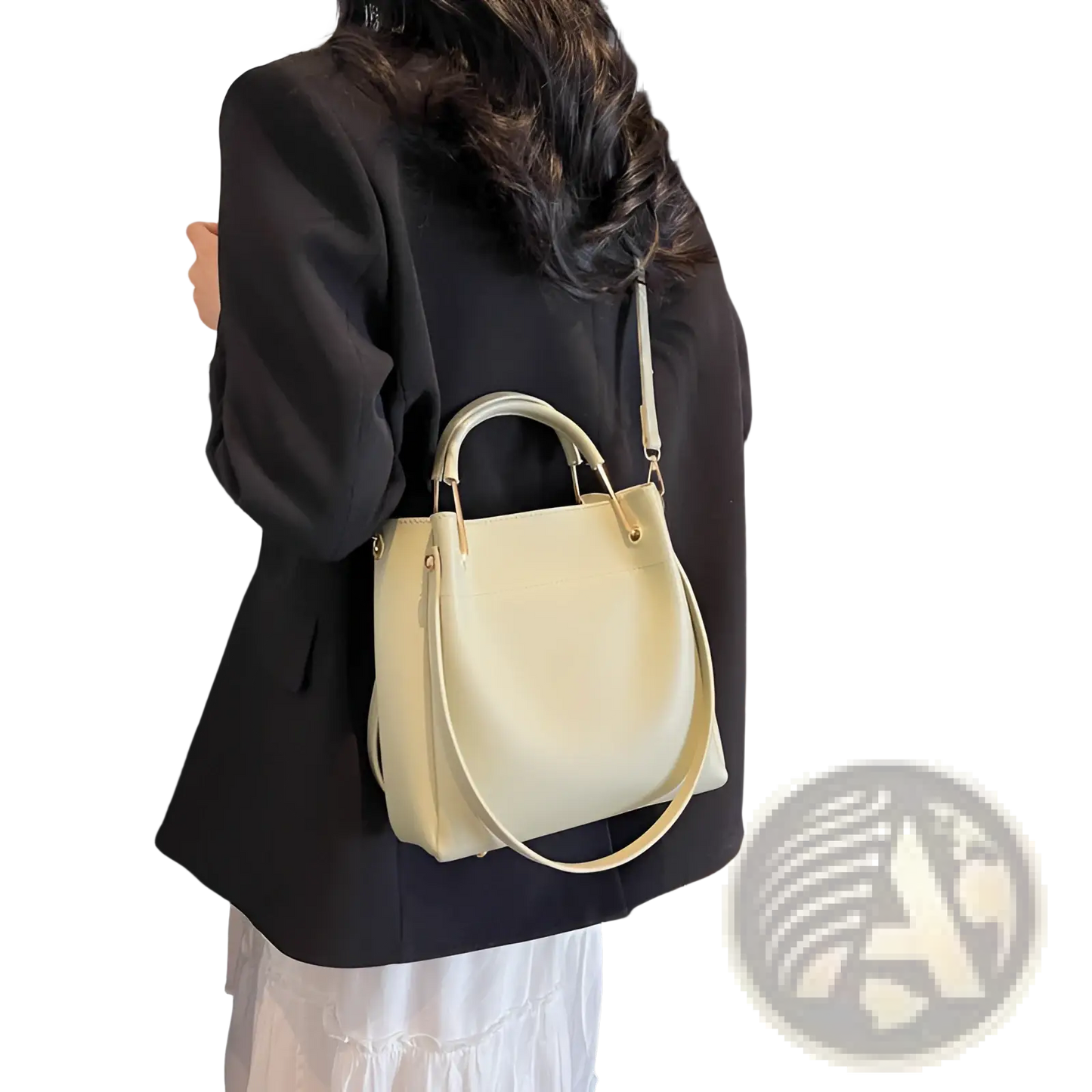 Minimalist Leather Bucket Bag with Detachable Strap
