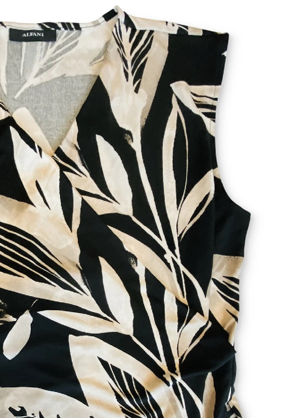 Blusa feminina Alfani estilo envelope com estampa botânica, preta, tamanho extra pequeno