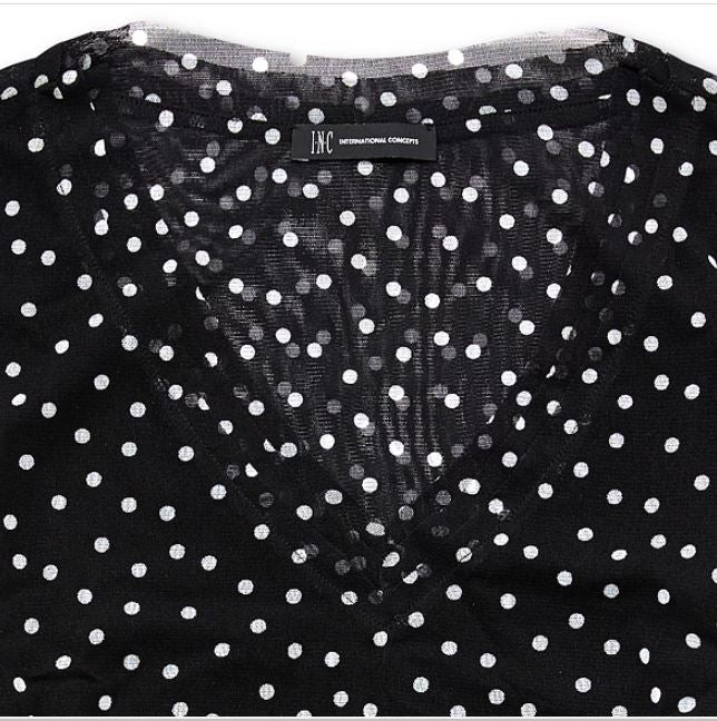 INC International Concepts Top feminino com decote em V e camada dupla, preto, tamanho pequeno