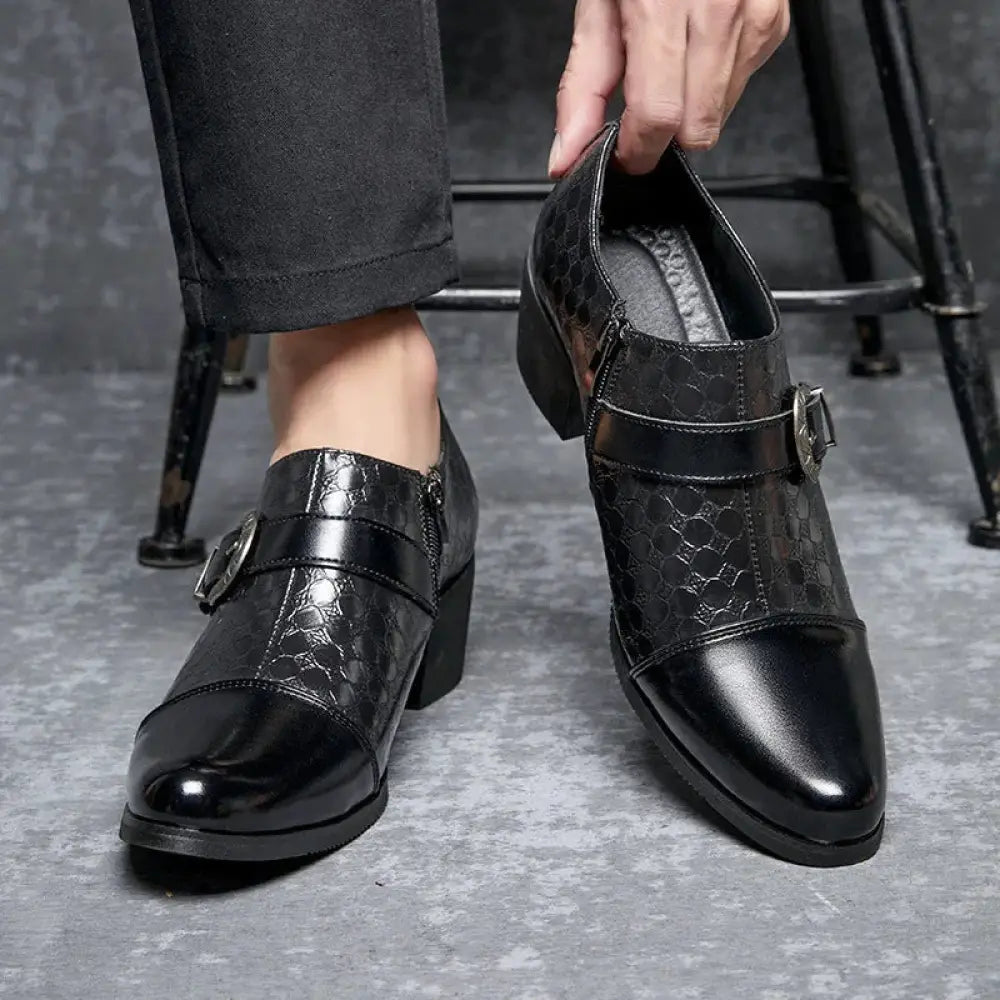 Men's Crocodile Pattern Leather Cuban Buckle Shoes