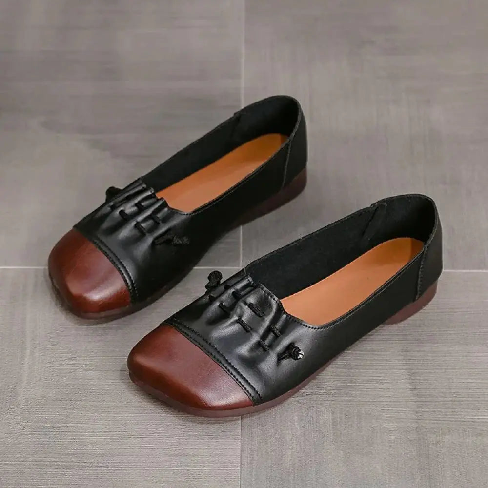 Retro Soft Sole Leather Tassel Loafers
