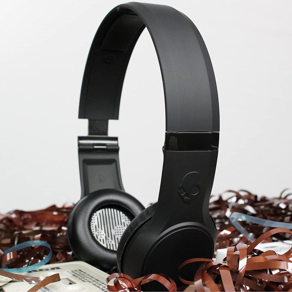 Fones de ouvido Skullcandy Cassette com microfone - Preto