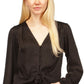 Camisa feminina Michael Kors com estampa de animais em jacquard e amarração frontal, preta, tamanho grande