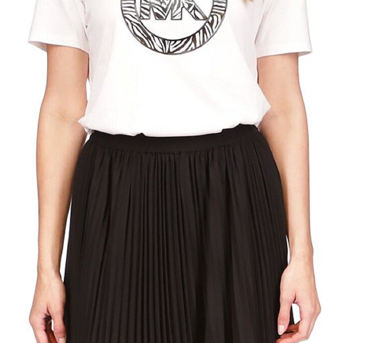 Camiseta feminina Michael Kors com estampa de logotipo e pingente, branca, tamanho médio