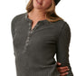 Blusa Henley de malha waffle com botões frontais quentes Bass Outdoor para mulheres, verde