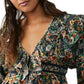 Blusa curta com babados e estampa Rudi feminina Free People, preta, tamanho grande