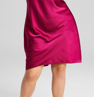 E agora este vestido feminino de cetim com decote em V, rosa, tamanho 2X