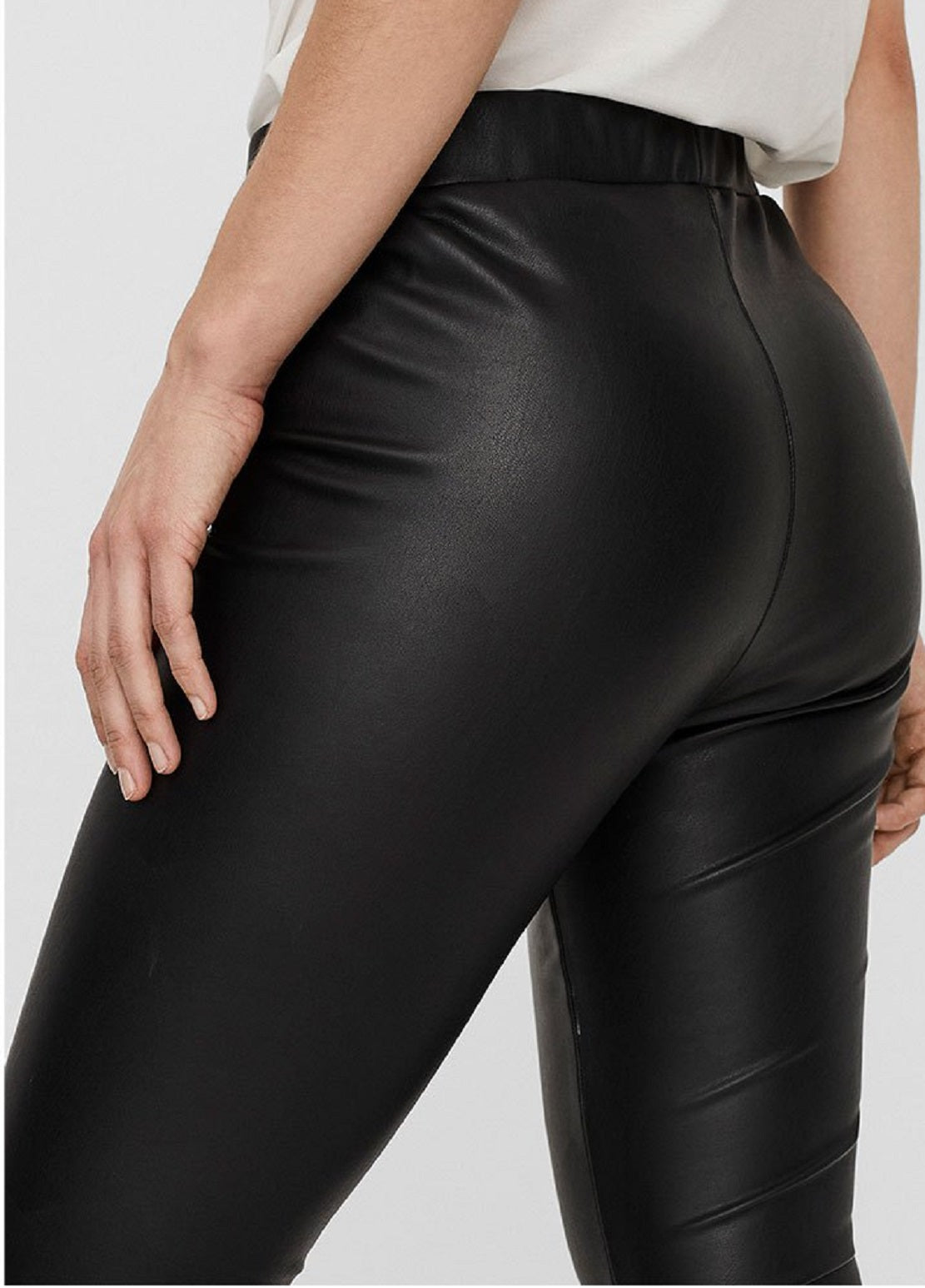Calça de couro vegano Pepper feminina VERO MODA, preta, tamanho X-S