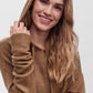 Vestido suéter feminino Lefile com capuz e manga comprida marrom VERO MODA