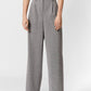 Calça feminina VERO MODA com pregas frontais cinza, tamanho 42