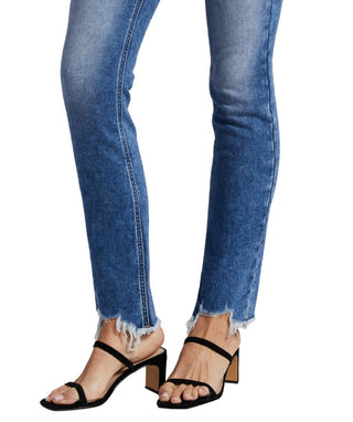 Calça jeans feminina Suki de cintura média e perna reta, tamanho 36x29, azul, da Silver Jeans Co.