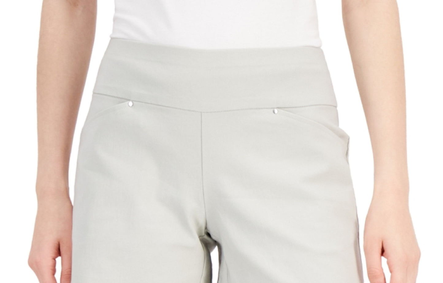 Shorts femininos de cintura média, bege, tamanho 2, da INC International Concepts