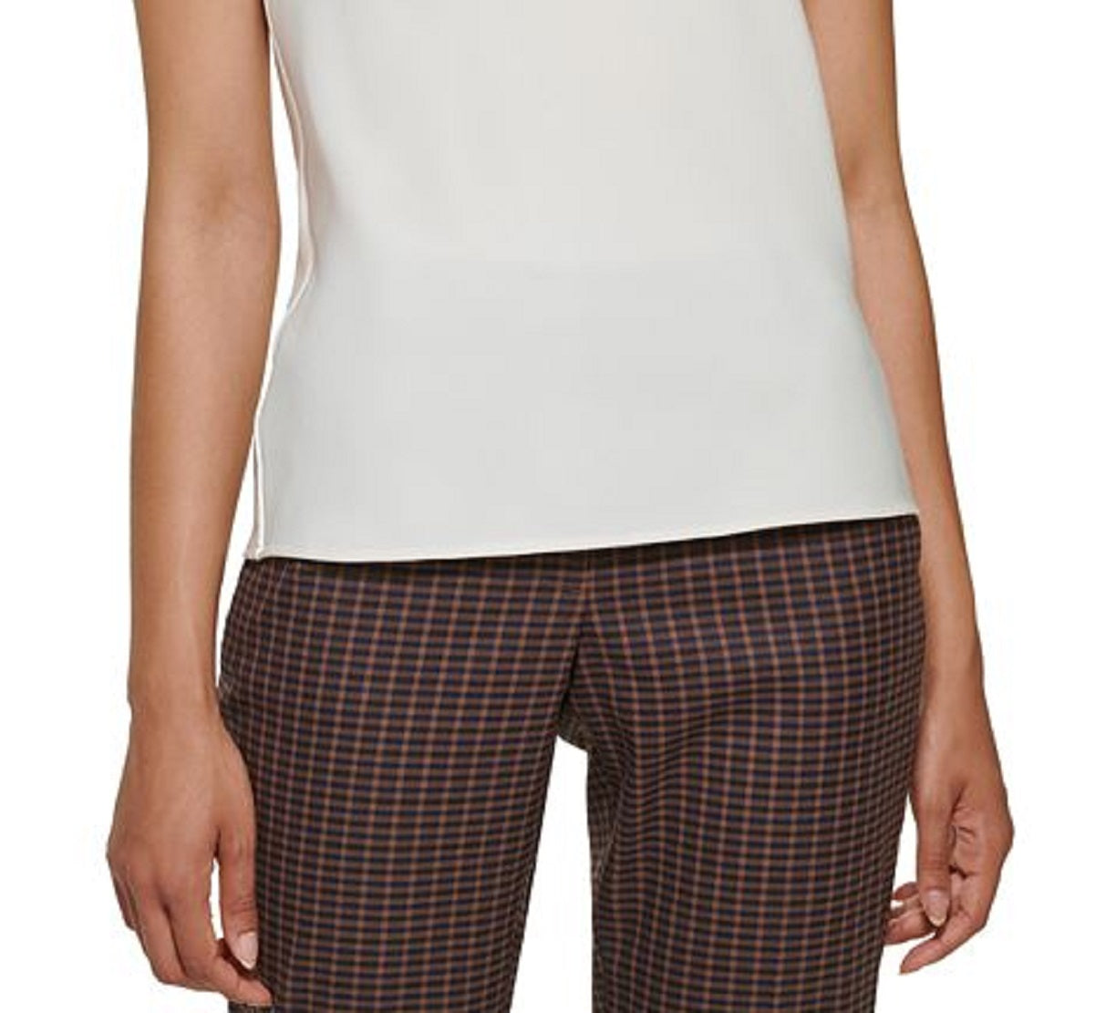 Blusa feminina DKNY sem mangas com decote assimétrico e detalhes embelezados, branca