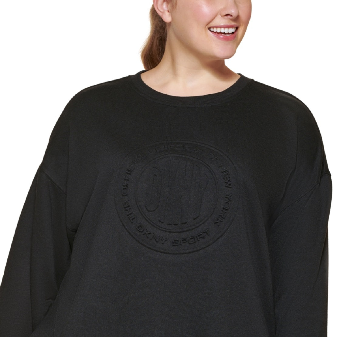 Moletom DKNY feminino com medalhão em relevo, preto, tamanho 3X