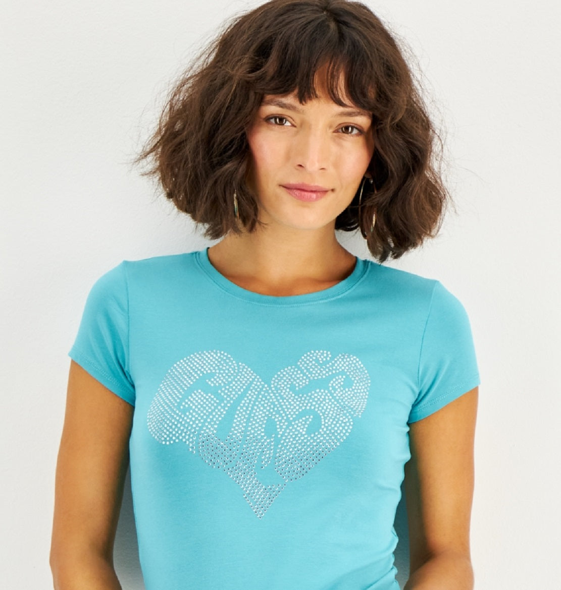 Camiseta feminina GUESS com estampa de coração, azul, tamanho pequeno