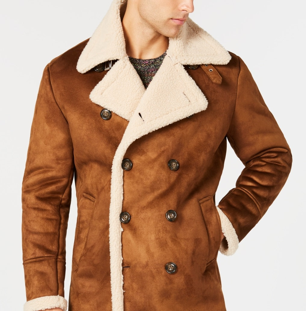 Sobretudo masculino GUESS de pele de carneiro sintética marrom tamanho pequeno