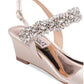 Sandália feminina Badgley Mischka Larisa Wedge de cetim marrom, tamanho 8 M