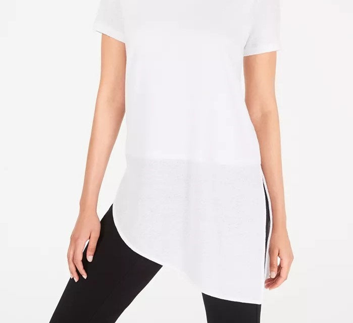 Túnica feminina Alfani Petite com bainha ventilada e assimétrica, branca, tamanho P