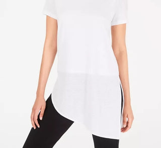 Túnica feminina Alfani Petite com bainha ventilada e assimétrica, branca, tamanho P