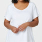 Camiseta feminina Karen Scott de algodão com acabamento em crochê, branca, tamanho médio