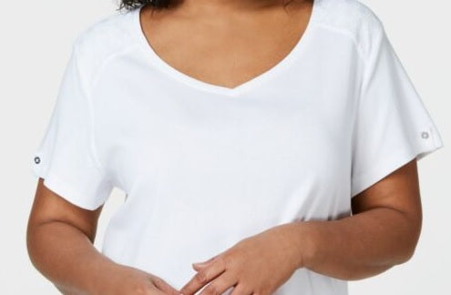 Camiseta feminina Karen Scott de algodão com acabamento em crochê, branca, tamanho médio