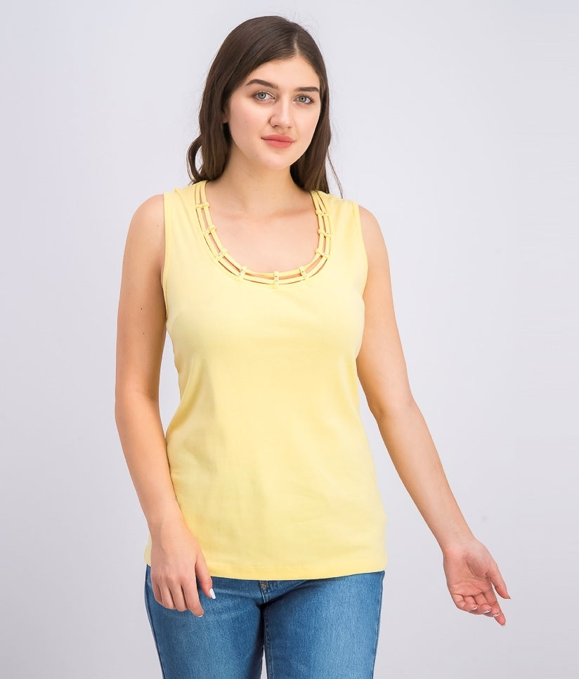 Karen Scott Top Feminino com Decote em Escada e Acabamento em Tachas, Amarelo, Tamanho P