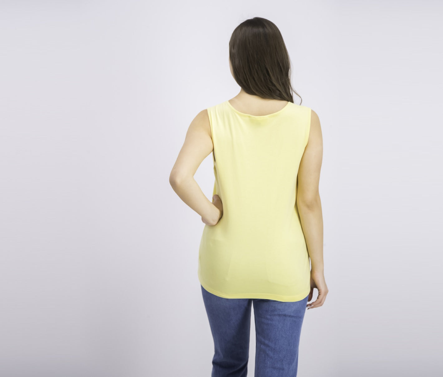 Karen Scott Top Feminino com Decote em Escada e Acabamento em Tachas, Amarelo, Tamanho P