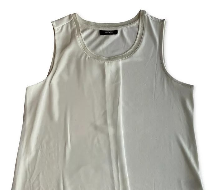 Blusa feminina Alfani de malha lisa com sobreposição sem mangas, branca, tamanho grande