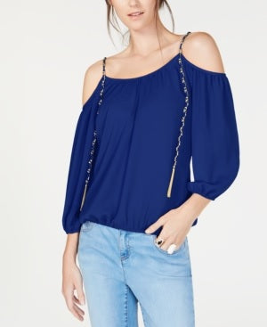 INC International Concepts Top feminino com detalhe de corrente e ombro descoberto, azul brilhante, tamanho X-S