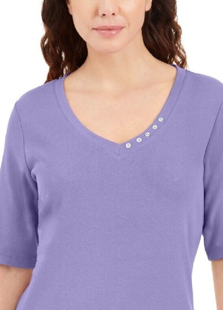 Blusa feminina Karen Scott com decote em V e detalhes em botões, roxa, tamanho médio
