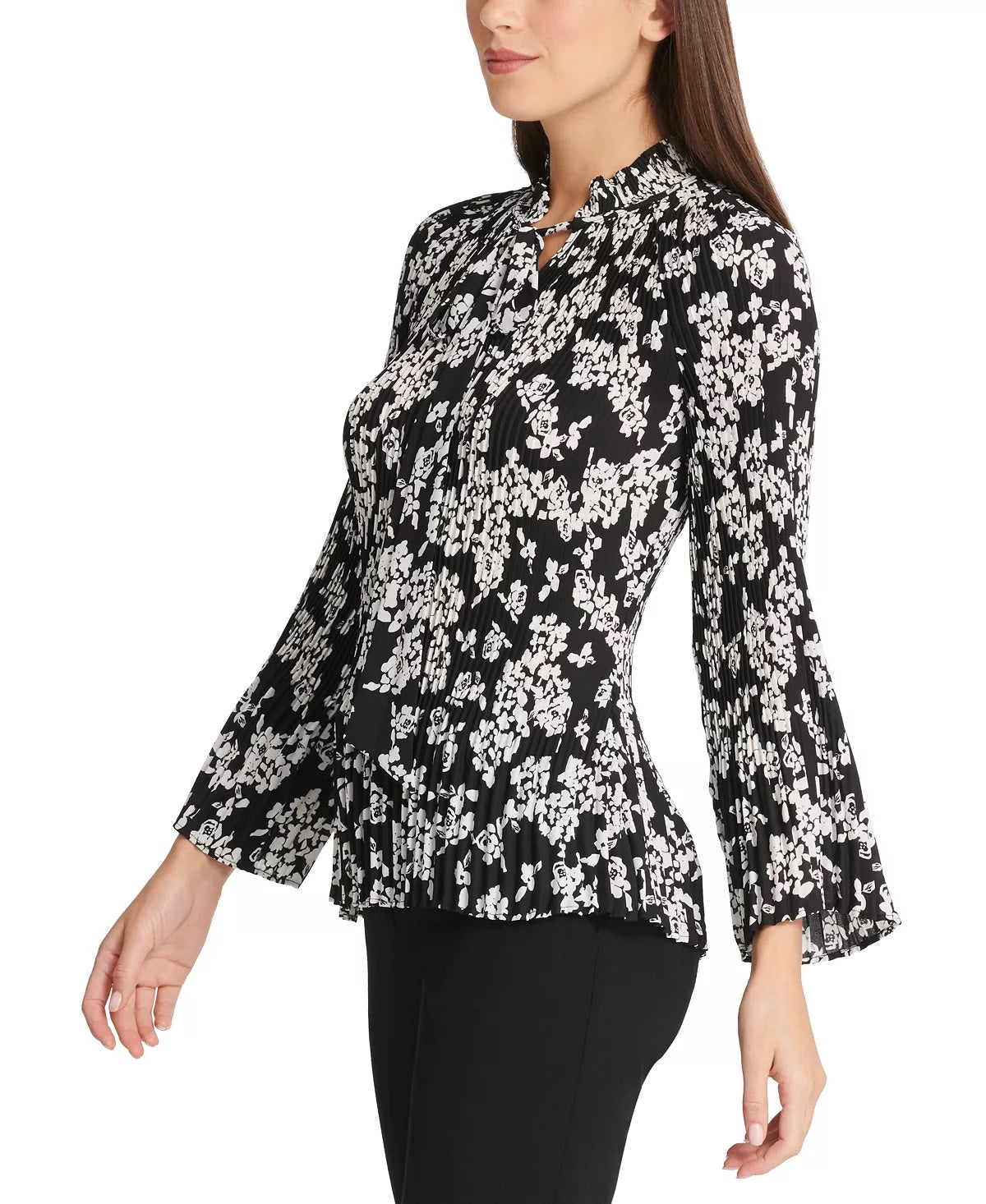 Blusa plissada com estampa floral DKNY feminina, tamanho extragrande, na cor carvão