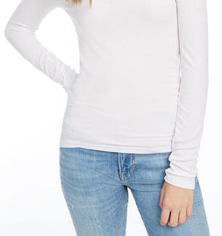Camiseta feminina com decote em V canelado esplêndida, branca, tamanho extragrande
