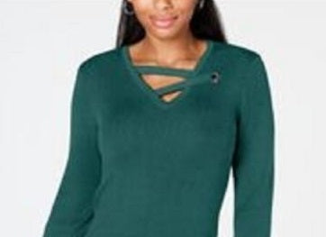 Top feminino JM Collection Petite com ilhós e decote em V, verde, tamanho PL