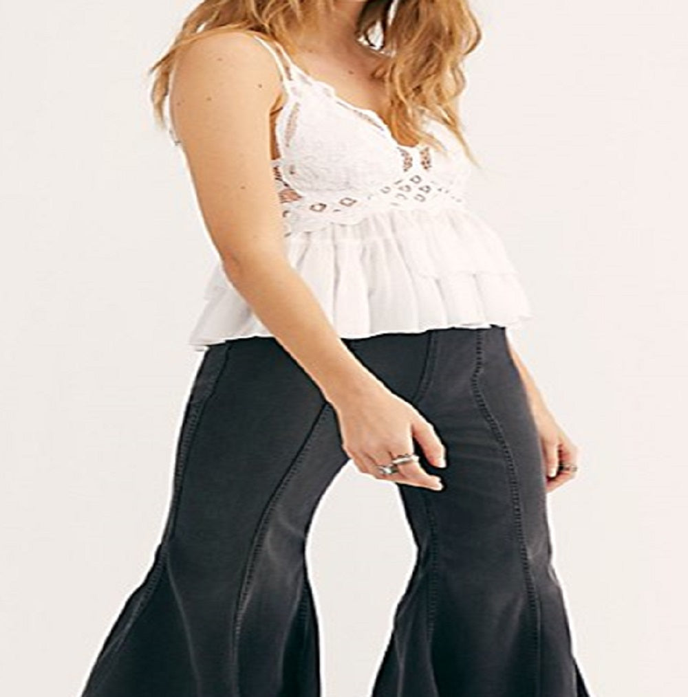 Calça jeans feminina Rinse Cha Cha Flare da Free People, preta, tamanho 25