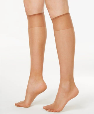 Hanes Women's Silk Reflections Knee Hi Travel Buff Brown One Size