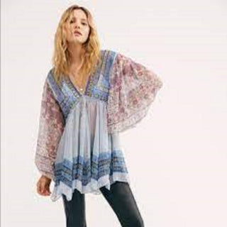 Túnica Aliyah estampada feminina Free People, azul, tamanho X-S